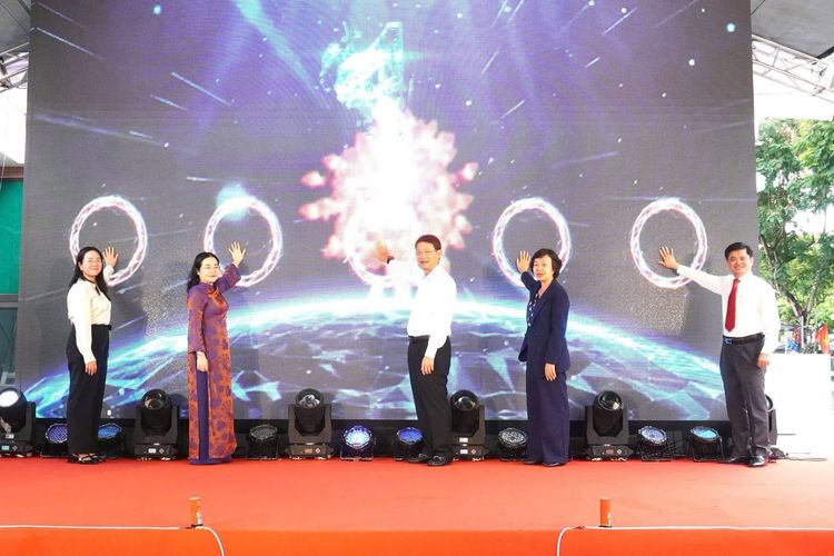 Lễ ra mắt và vận hành Không gian ĐMST&CĐS - ảnh 13