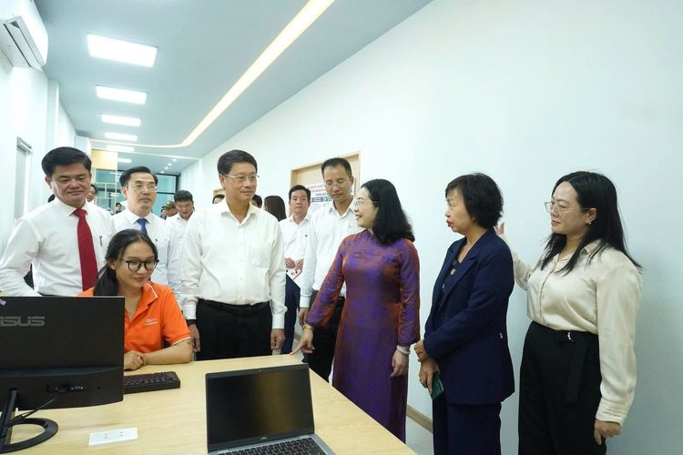 Lễ ra mắt và vận hành Không gian ĐMST&CĐS - ảnh 1